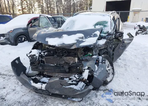 2014 Nissan Rogue Sv z USA, uszkodzony, nr VIN 5N1AT2MV5EC852343